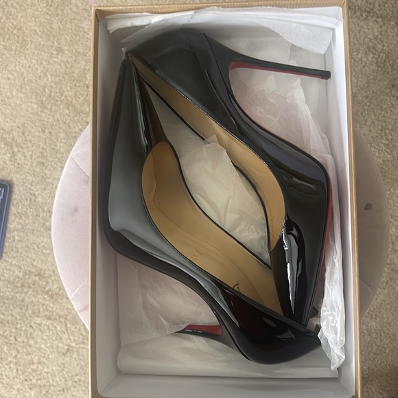 Christian Louboutin Shoes - Christian Louboutin